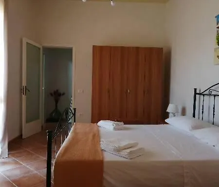 Hotel L'oleandro Rosa - Tra Vigne, Mare, Sole E Vento...