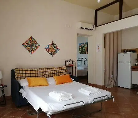 Hotel L'oleandro Rosa - Tra Vigne, Mare, Sole E Vento... 3*