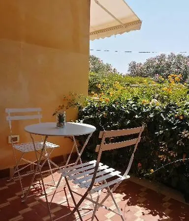 L'oleandro Rosa - Tra Vigne, Mare, Sole E Vento... * Marsala